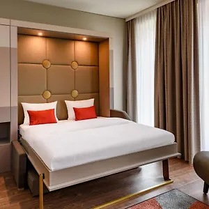 Lejlighedshotel Adagio, BRE