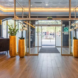 Plaza Premium Columbus Hotell